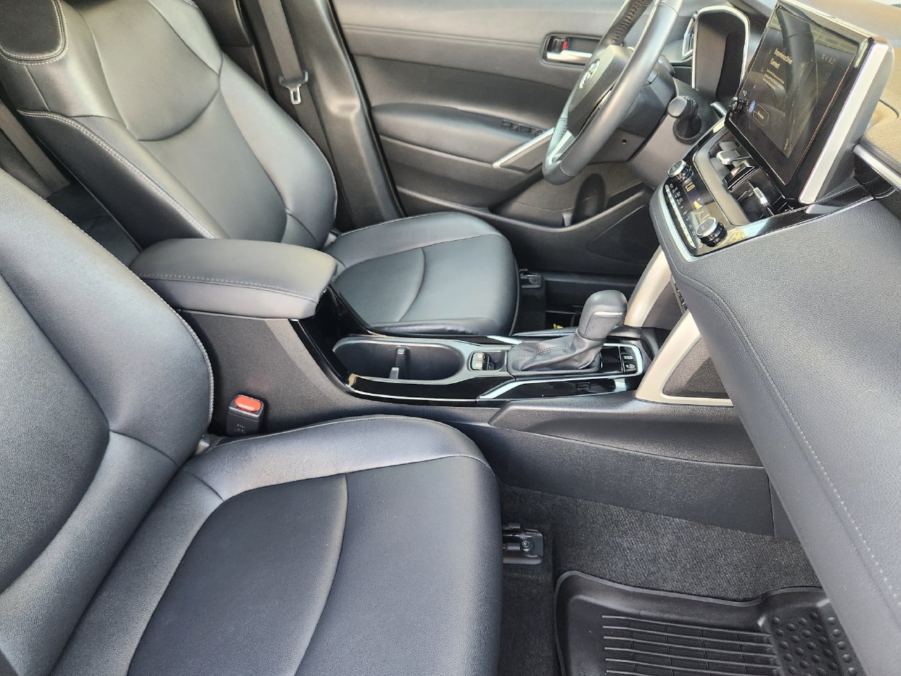 Used 2023 Toyota Corolla Cross XLE FWD image 13