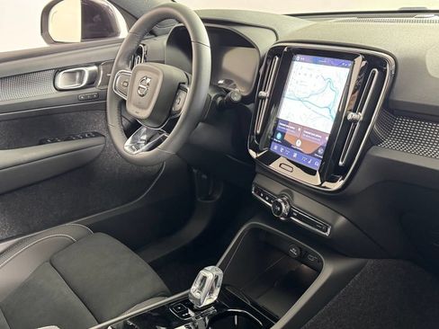 New 2026 Volvo EX40 Ultra AWD/4WD image 8