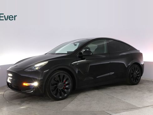 Used 2022 Tesla Model Y Performance AWD/4WD image 18