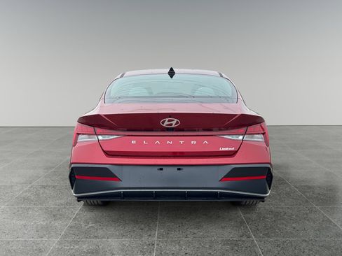 New 2026 Hyundai Elantra Limited image 4