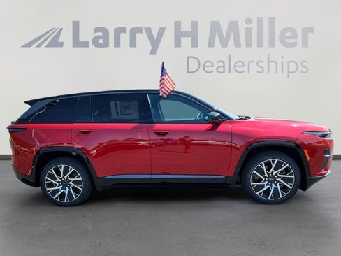 New 2025 Jeep Wagoneer S Limited image 6