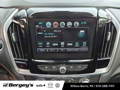 Used 2019 Chevrolet Traverse LT w/ LT Premium Package AWD/4WD image 17