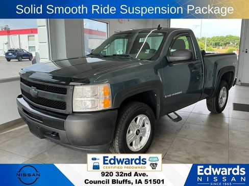 Used 2009 Chevrolet Silverado 1500 W/T AWD/4WD image 5