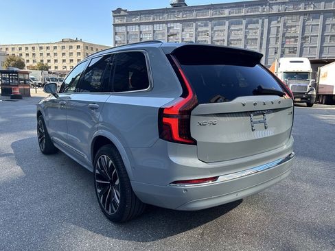 Certified 2025 Volvo XC90 B5 Plus image 11