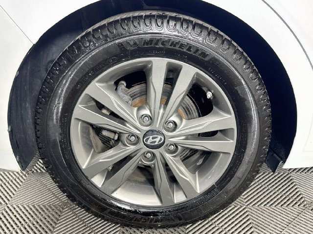 Used 2018 Hyundai Elantra SEL FWD image 28