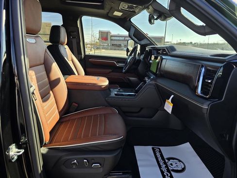 New 2026 GMC Sierra 3500 Denali Ultimate image 14