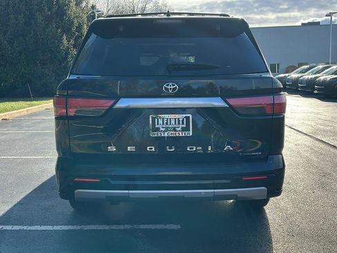 Used 2025 Toyota Sequoia Capstone image 6