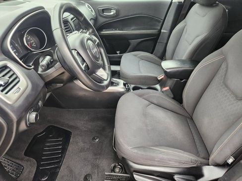 Used 2017 Jeep Compass Sport image 12