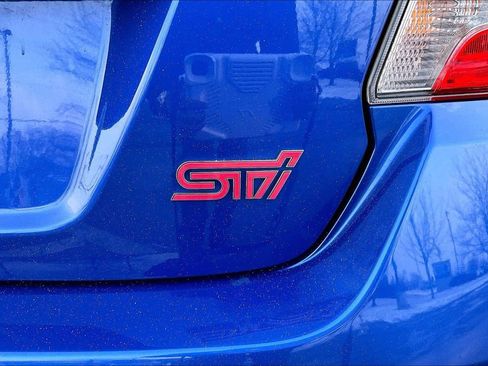 Used 2019 Subaru WRX STI image 9