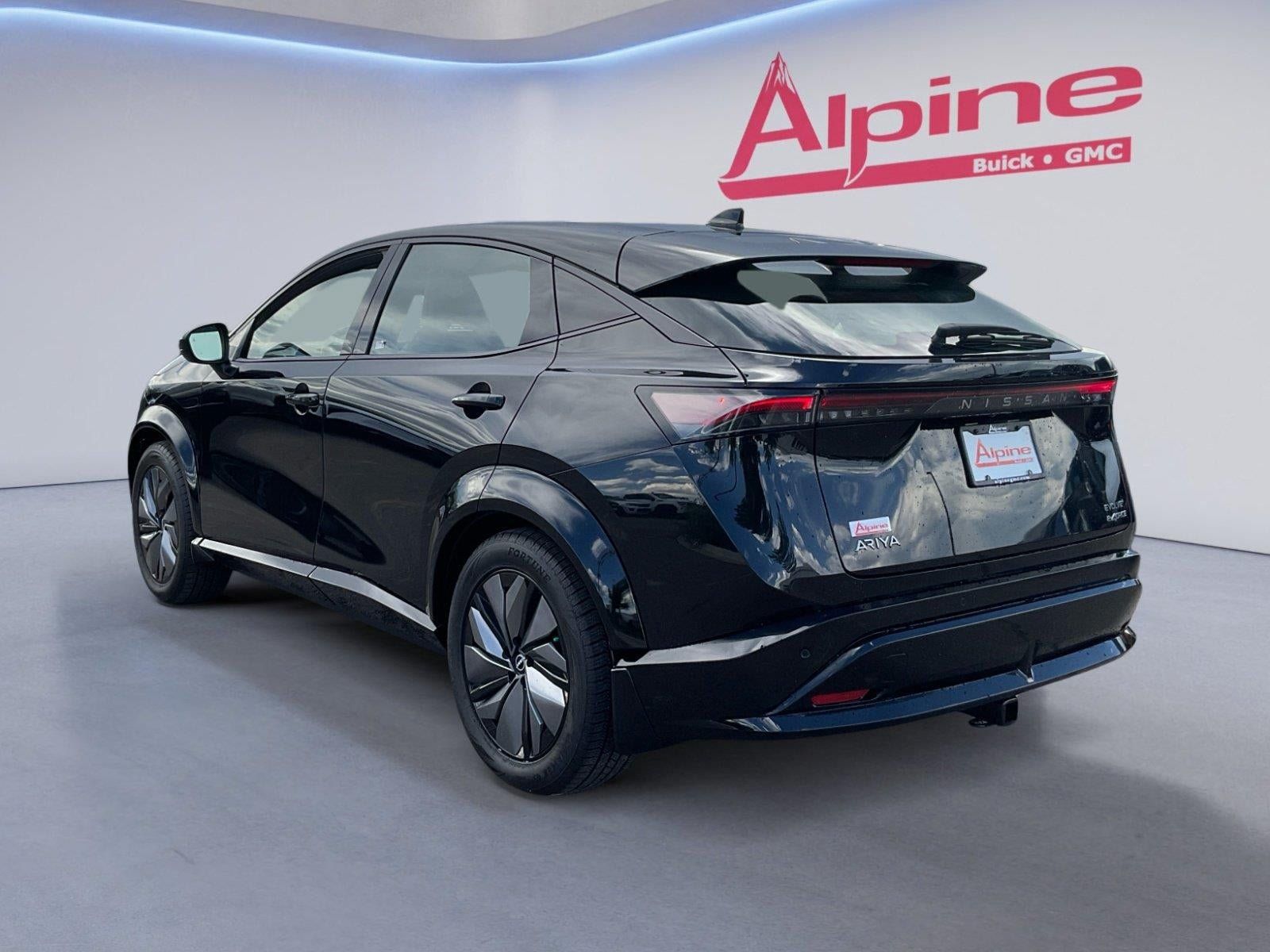 Used 2024 Nissan Ariya AWD image 3