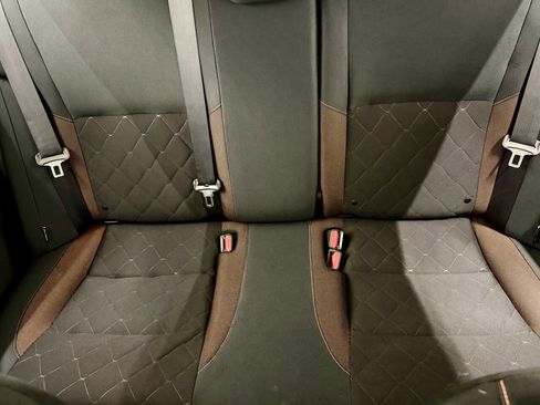 Used 2020 Nissan Kicks SR image 12