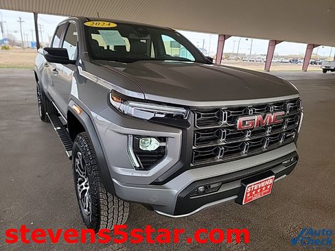 Used 2024 GMC Canyon AT4 w/ AT4 Premium Package image 5