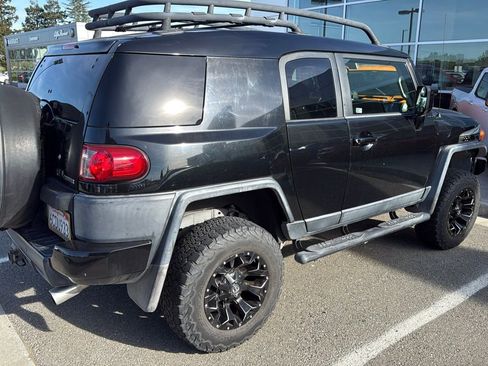 Used 2008 Toyota FJ Cruiser 4WD image 2