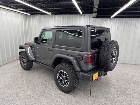 New 2025 Jeep Wrangler Rubicon w/ Convenience Group AWD/4WD image 4