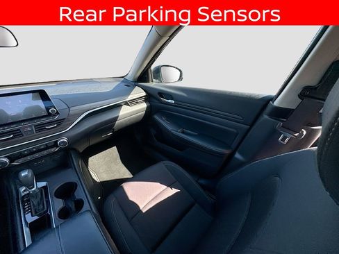 Used 2025 Nissan Altima 2.5 SV image 23