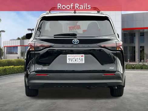 Certified 2025 Toyota Sienna XLE w/ XLE Plus Package AWD/4WD image 7