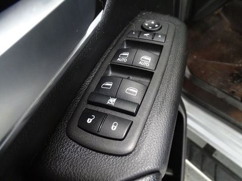 Certified 2022 RAM 1500 Big Horn AWD/4WD image 10