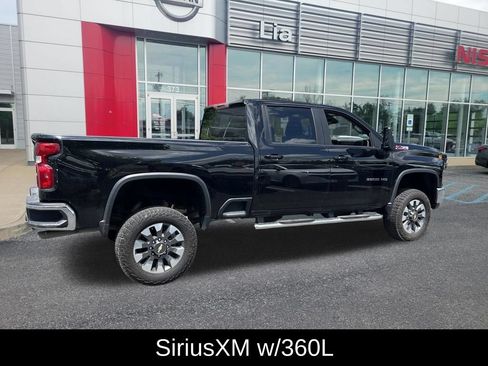 Used 2024 Chevrolet Silverado 3500 LT w/ Convenience Package AWD/4WD image 18