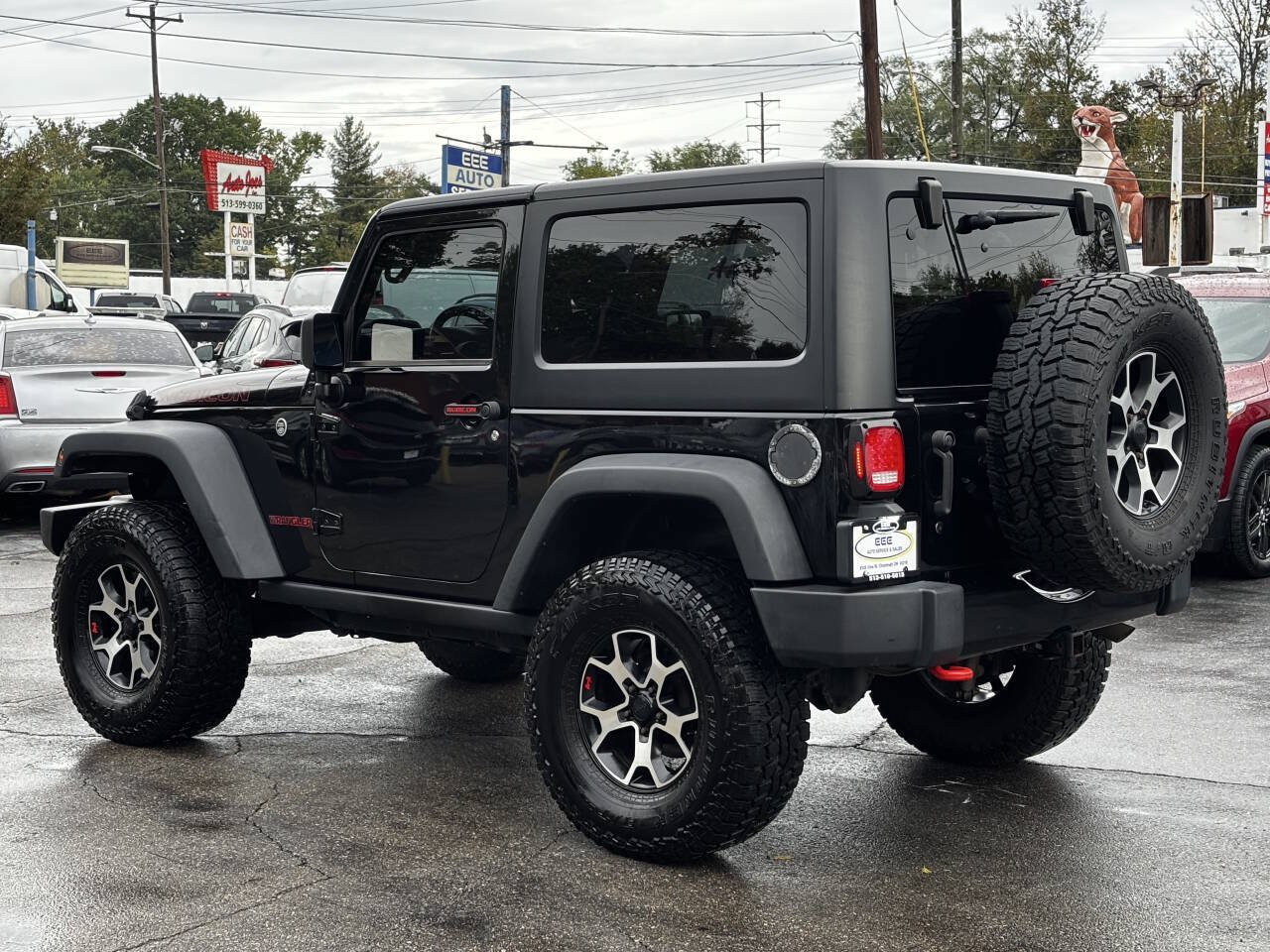 Used 2017 Jeep Wrangler Rubicon w/ Power Convenience Group AWD/4WD image 6