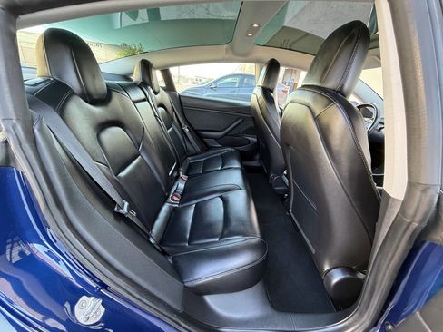 Used 2019 Tesla Model 3 Long Range image 18