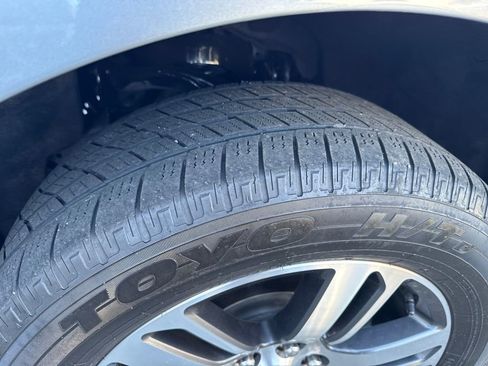 Used 2023 Ford Expedition Limited image 28