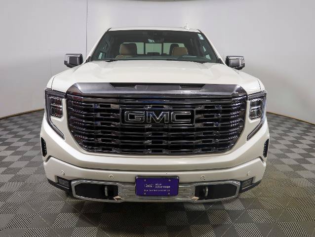 Used 2023 GMC Sierra 1500 Denali Ultimate AWD/4WD image 3