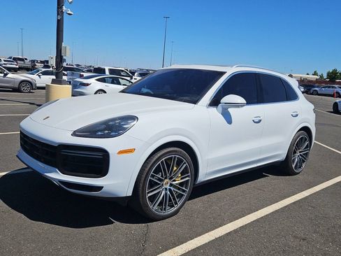 Used 2019 Porsche Cayenne Turbo AWD/4WD image 3