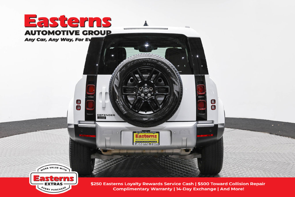 Used 2025 Land Rover Defender 110 S AWD/4WD image 7