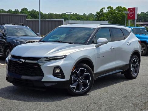 Used 2021 Chevrolet Blazer RS w/ Enhanced Convenience Package AWD/4WD image 2