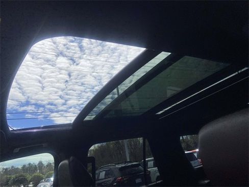 Used 2024 Ford Expedition Limited image 14