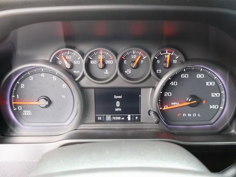 Used 2020 Chevrolet Silverado 1500 Custom w/ Custom Value Package image 17