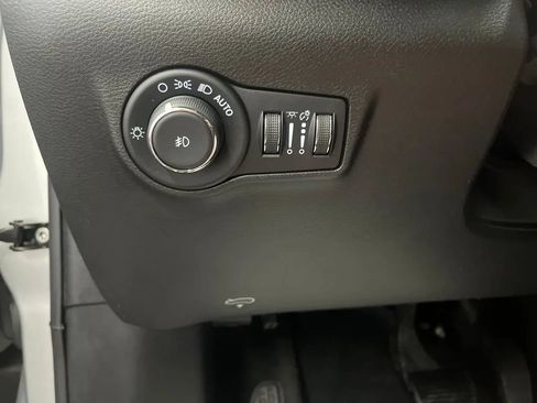 Used 2025 Jeep Compass Trailhawk AWD/4WD image 25