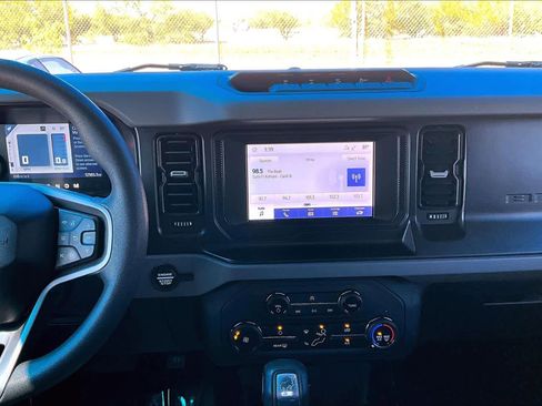 Used 2022 Ford Bronco 4-Door w/ Sasquatch Package image 7