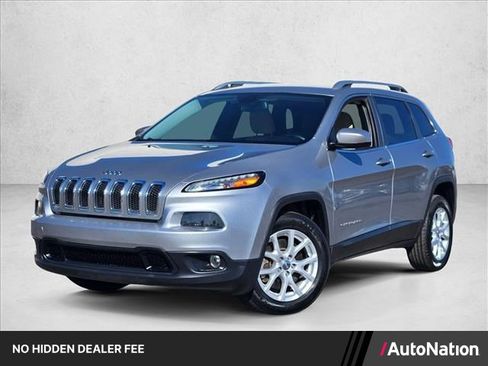 Used 2015 Jeep Cherokee Latitude FWD image 1