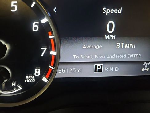 Used 2023 Nissan Titan SV w/ SV Convenience Package image 18