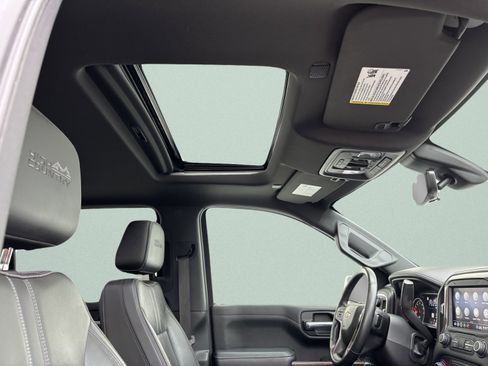 Used 2020 Chevrolet Silverado 1500 High Country w/ Technology Package image 43