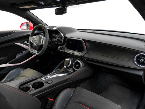 Used 2017 Chevrolet Camaro ZL1 image 11