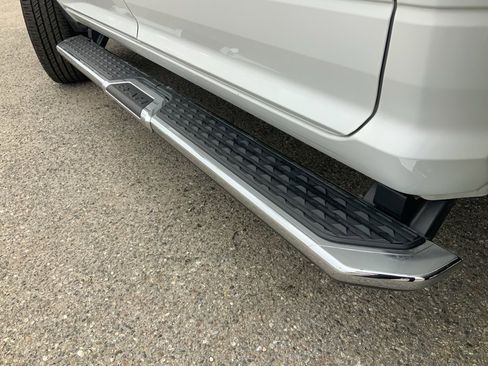 Used 2022 RAM 3500 Big Horn image 12