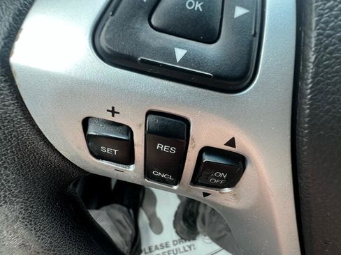 Used 2013 Ford Edge SE image 18