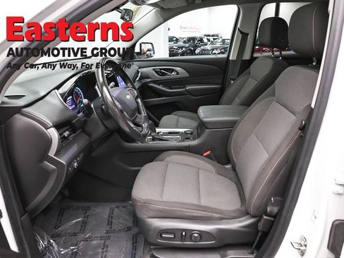 Used 2020 Chevrolet Traverse LT AWD/4WD image 14