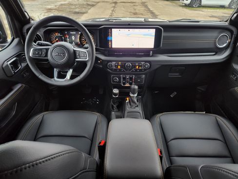 New 2025 Jeep Wrangler Unlimited Sahara AWD/4WD image 3
