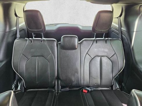 Used 2021 Chrysler Pacifica Limited w/ Uconnect Theater Family Group FWD image 21