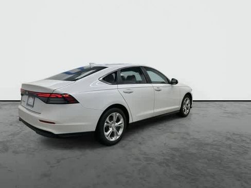 Certified 2025 Honda Accord LX image 4