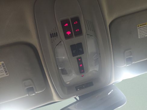 Used 2011 GMC Terrain SLT FWD image 13