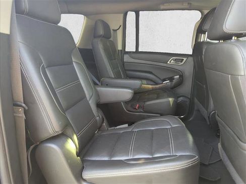 Used 2019 GMC Yukon XL Denali image 24
