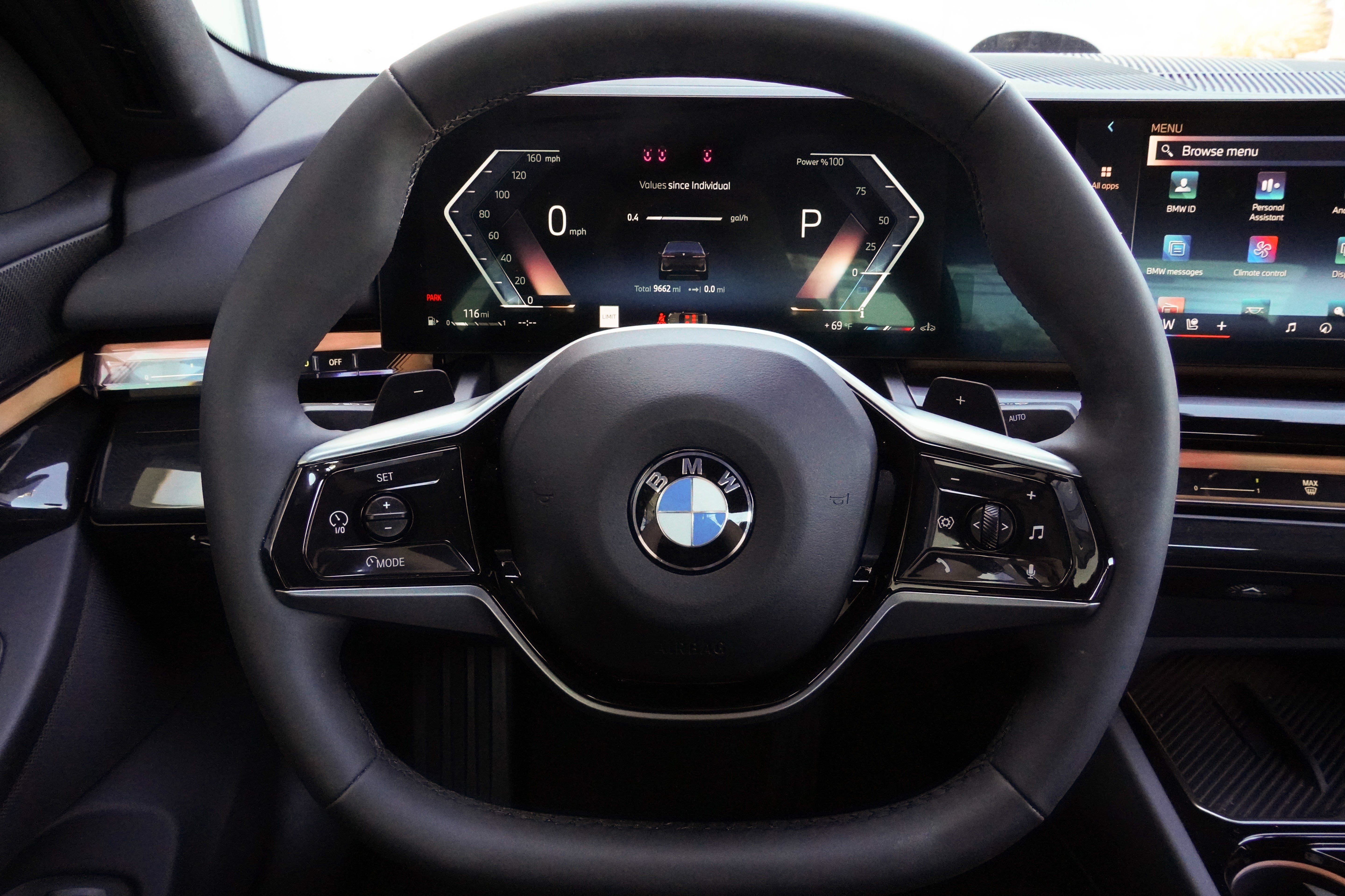 Certified 2025 BMW 540i xDrive AWD/4WD image 15