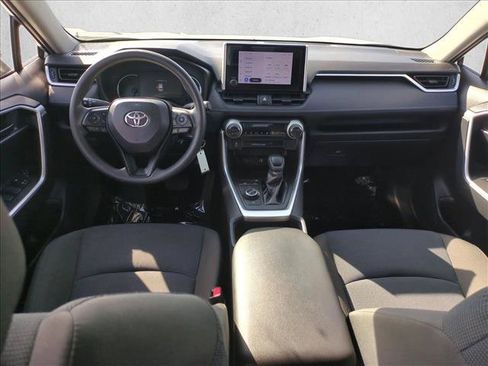 Certified 2024 Toyota RAV4 LE AWD/4WD image 17