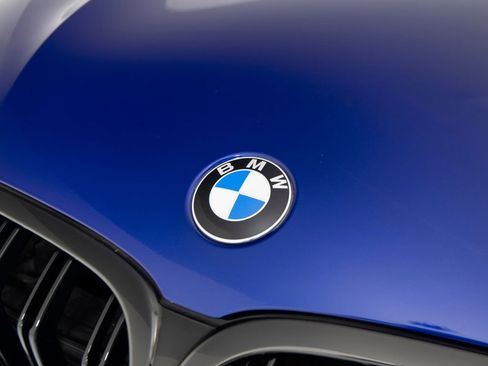 Used 2022 BMW M8 Competition w/ M Carbon Exterior Package AWD/4WD image 40