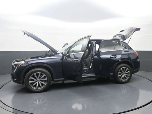 Used 2023 Mercedes-Benz GLC 300 image 41