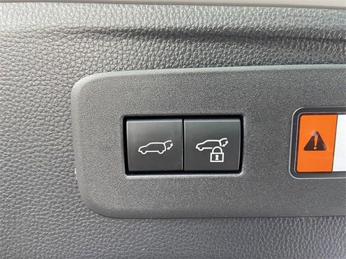 Used 2024 Lexus GX 550 image 34